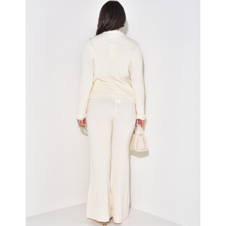 Ensemble pantalon et gilet à boutons dorés en laine texturée