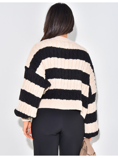 Pull court en laine à bandes