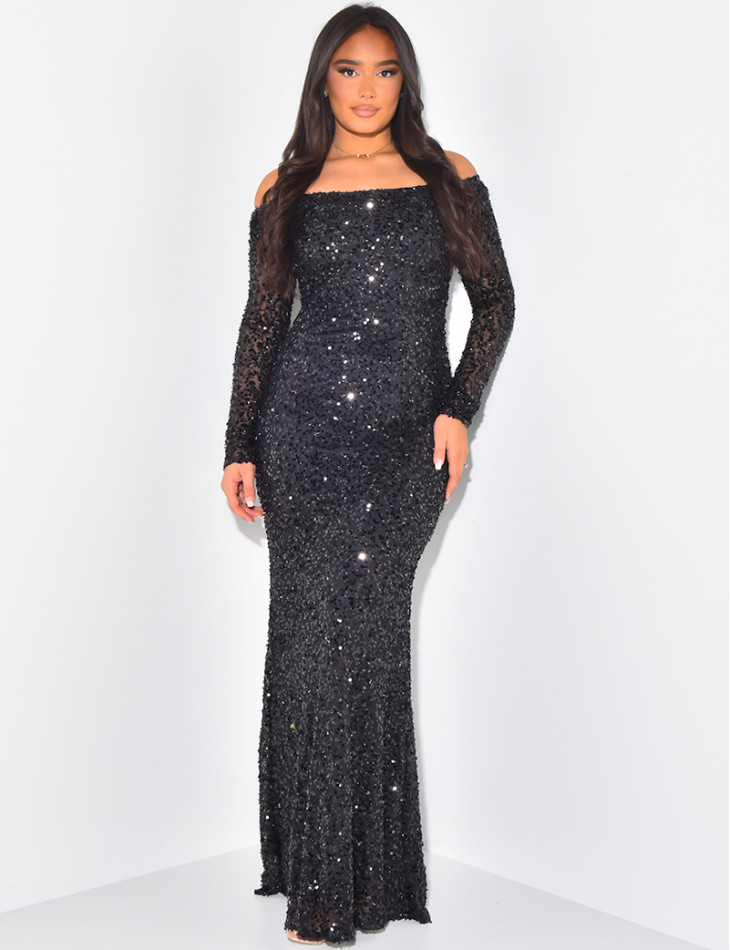 Robe longue col bateau à sequins brodés