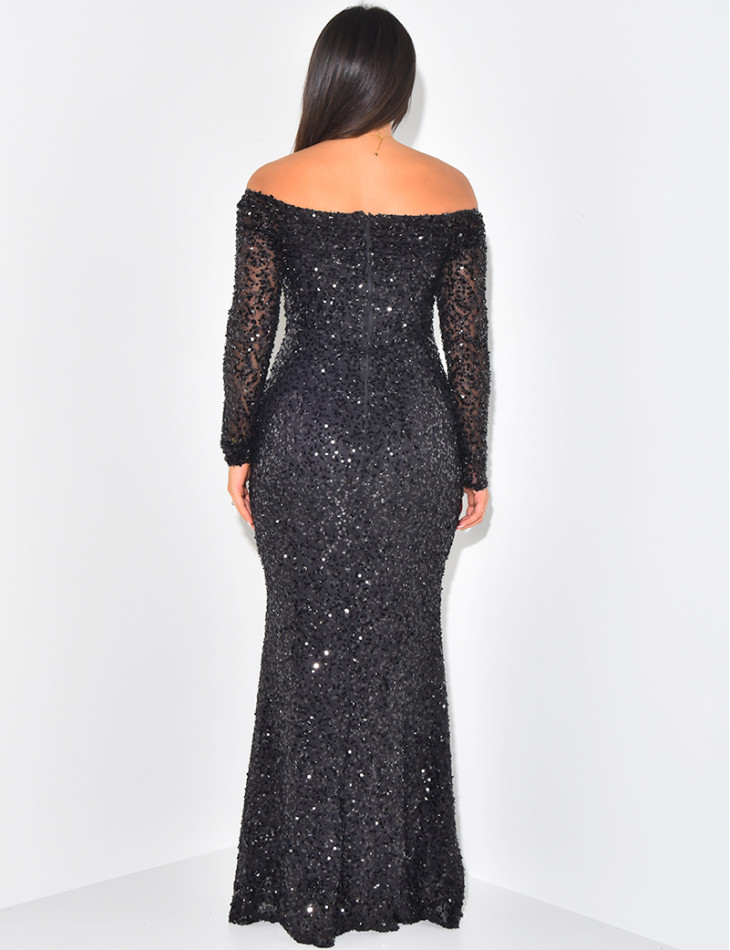 Robe longue col bateau à sequins brodés