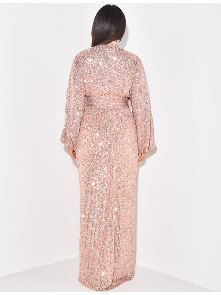 Langes Kleid mit Stehkragen und Pailletten