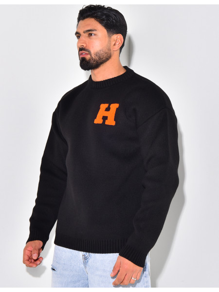 Pull épais avec la lettre H