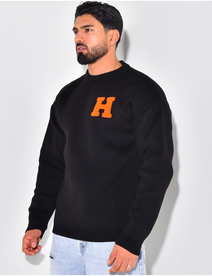 Pull épais avec la lettre H