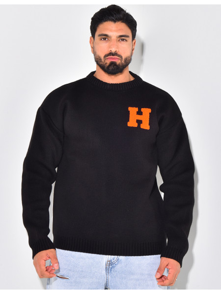 Pull épais avec la lettre H