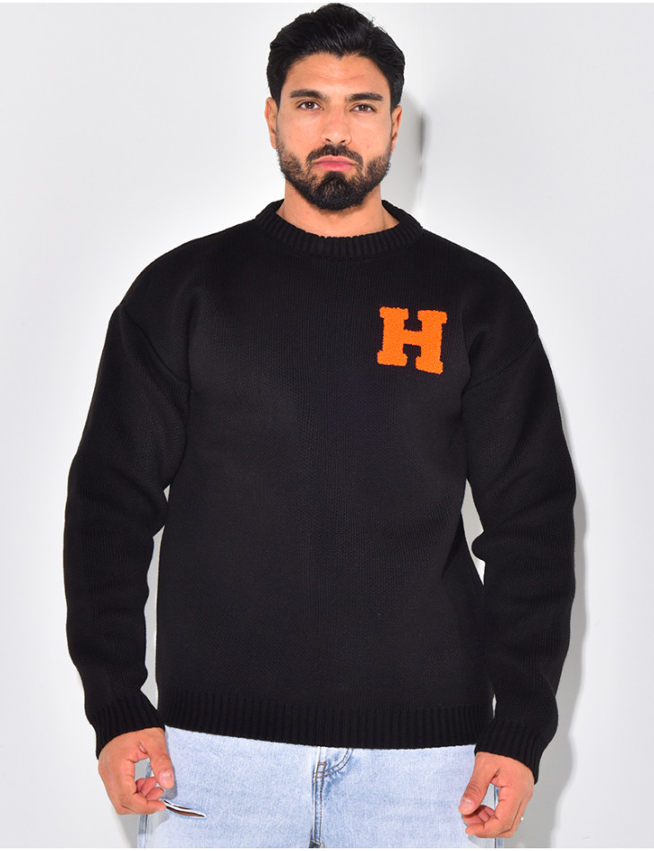 Pull épais avec la lettre H
