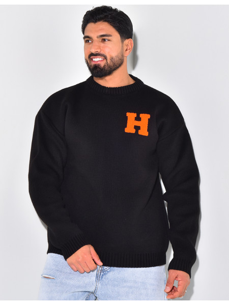 Pull épais avec la lettre H