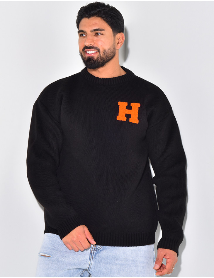 Pull épais avec la lettre H