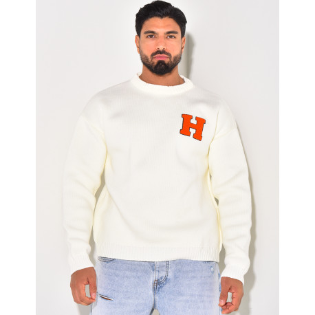 Pull épais avec la lettre H