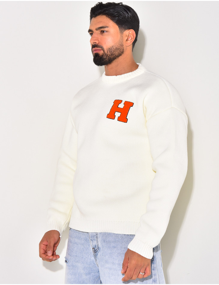 Pull épais avec la lettre H