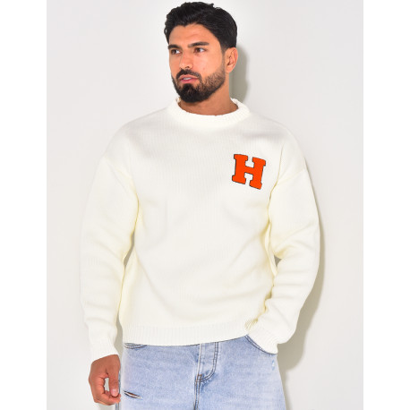 Pull épais avec la lettre H