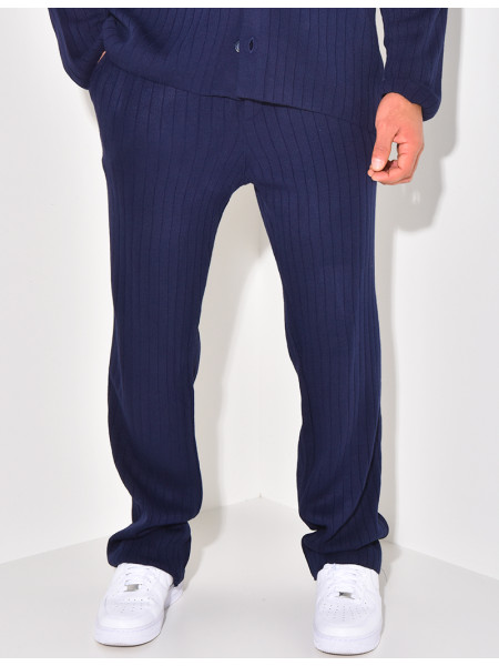 Ensemble pantalon et pull en laine