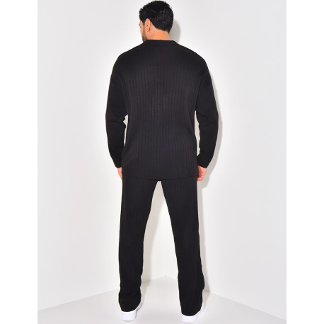 Ensemble pantalon et pull en laine