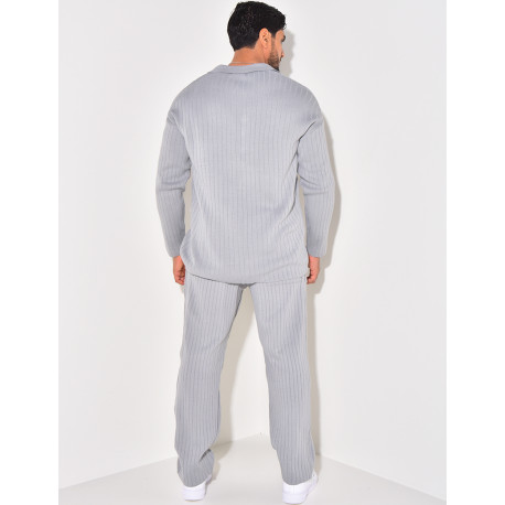 Ensemble pantalon et pull en laine