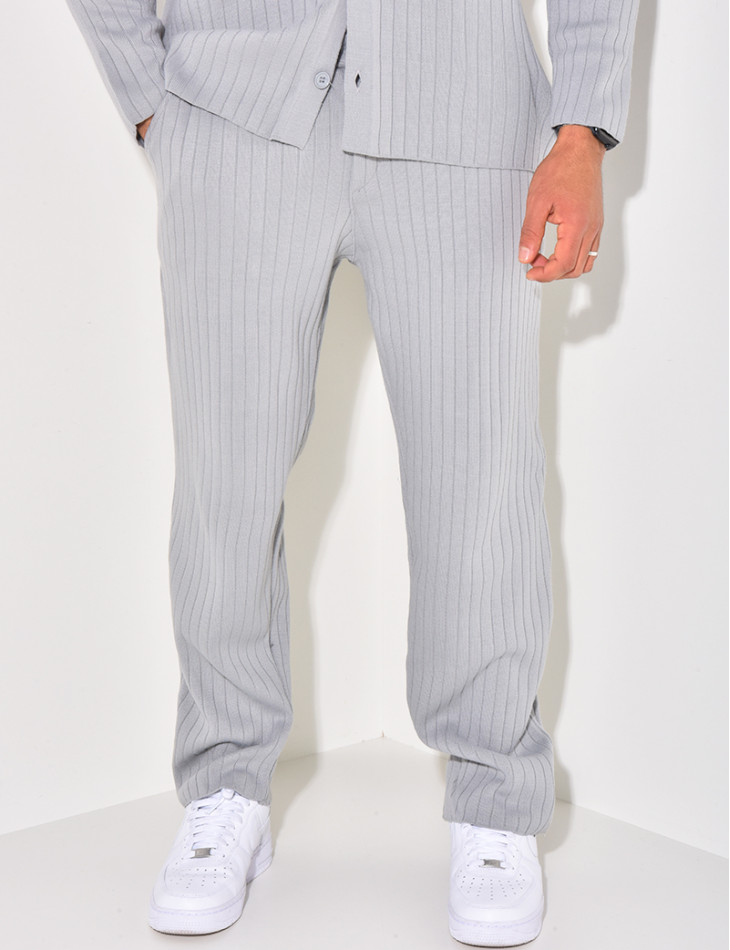 Ensemble pantalon et pull en laine