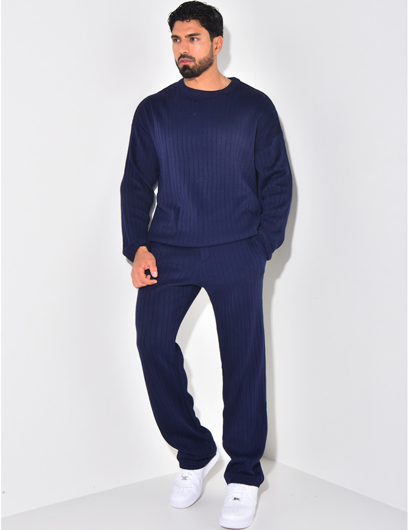 Ensemble pantalon et pull à...