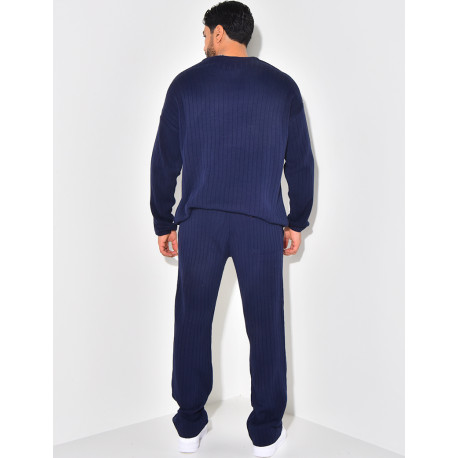 Ensemble pantalon et pull à col rond
