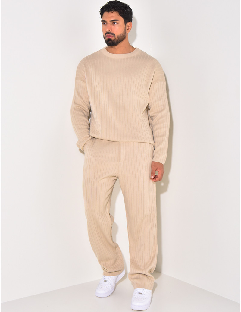 Ensemble pantalon et pull à...