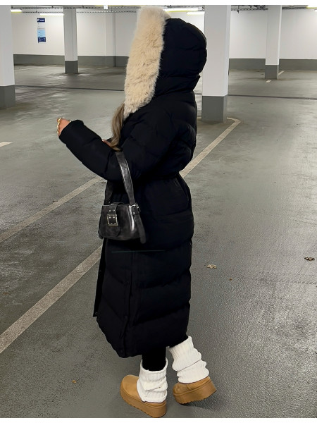 Doudoune longue à capuche fourrée