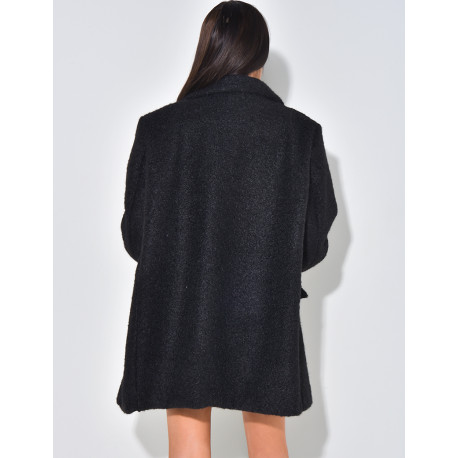 Kurzer Mantel aus lockiger Wolle
