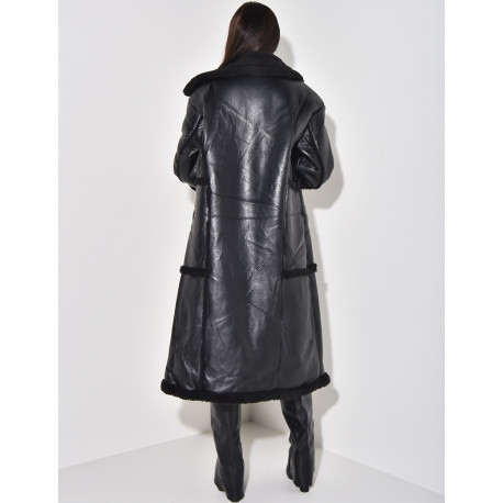 Manteau en simili à bordures en peau de mouton