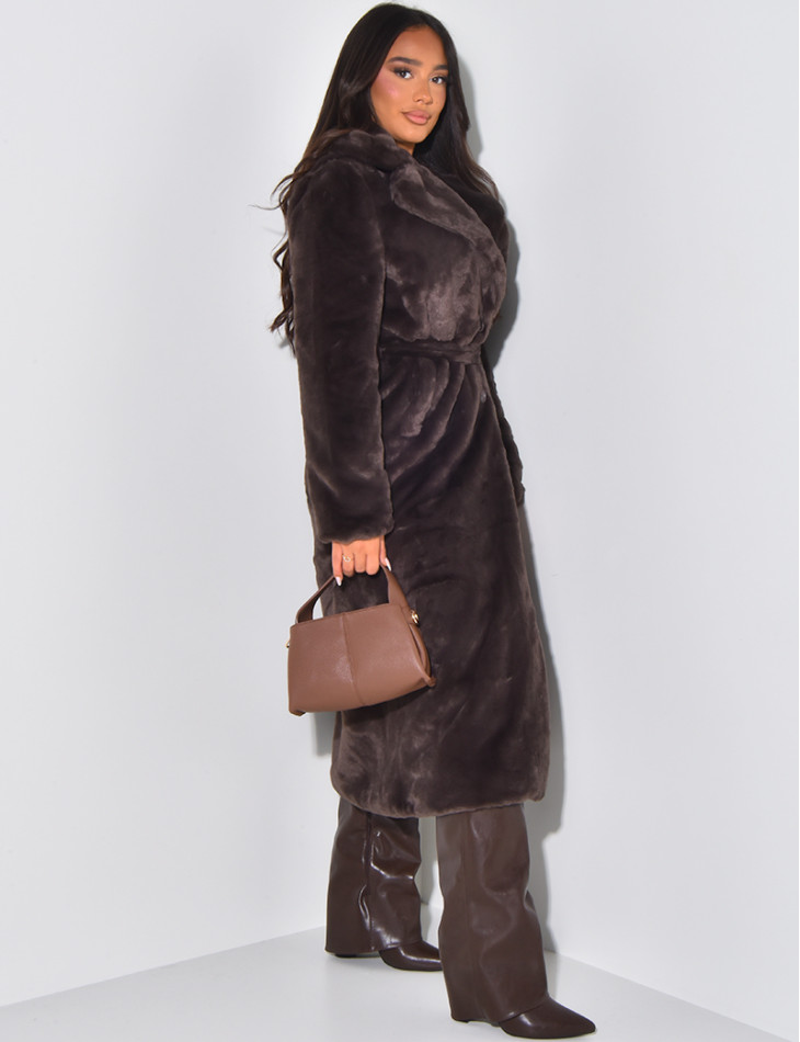 Manteau en fourrure à ceinture