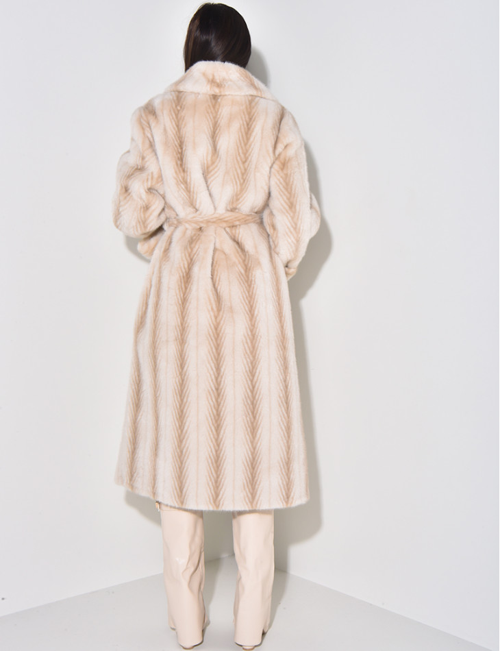 Long coat in premium faux fur
