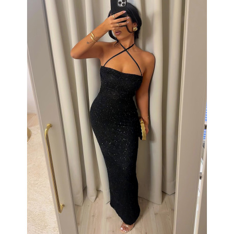 Langes Neckholder-Kleid mit gestickten Perlen