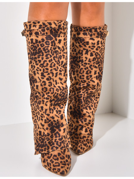 Suedette boots with square heels and flap