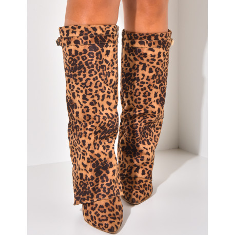 Suedette boots with square heels and flap