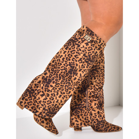 Suedette boots with square heels and flap