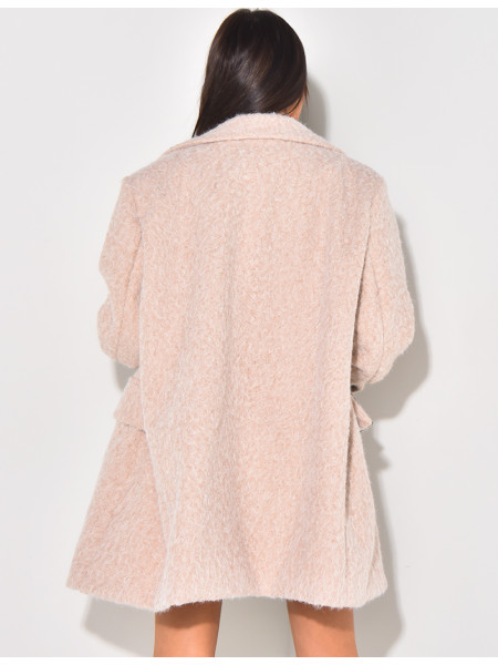 Manteau court en laine bouclée