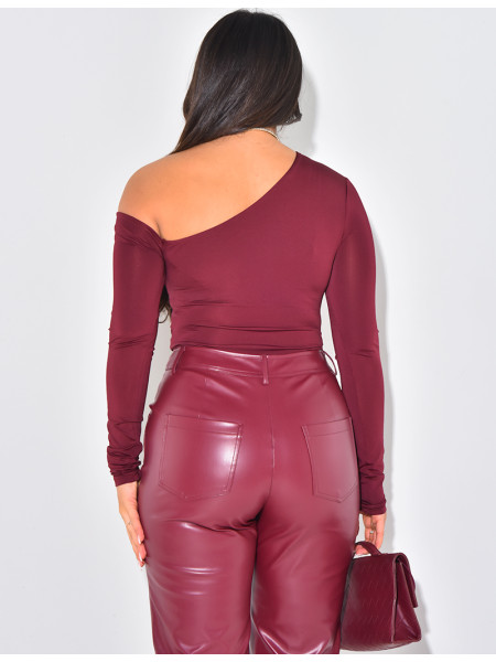 Asymmetrical gathered top