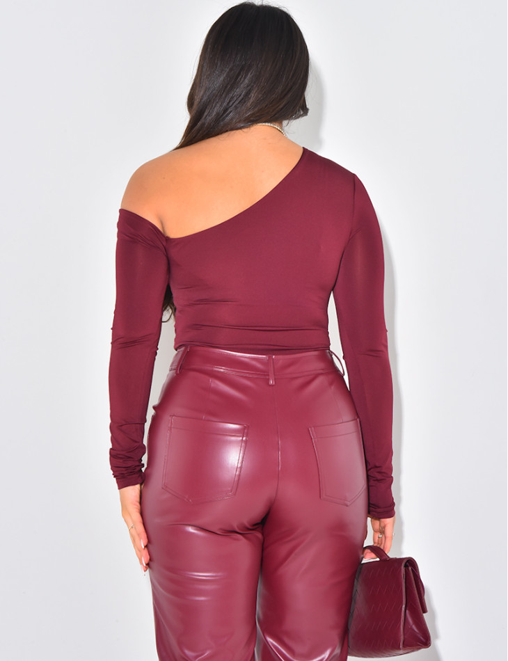 Asymmetrical gathered top