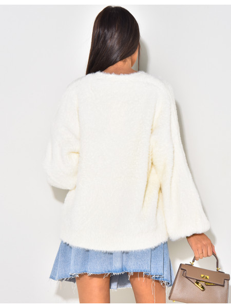 Weicher, flauschiger Strickpullover