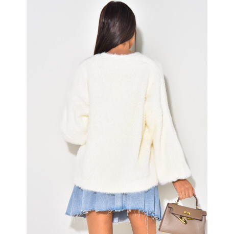 Weicher, flauschiger Strickpullover