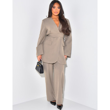 Mid-length blazer with tie and straight trousers set