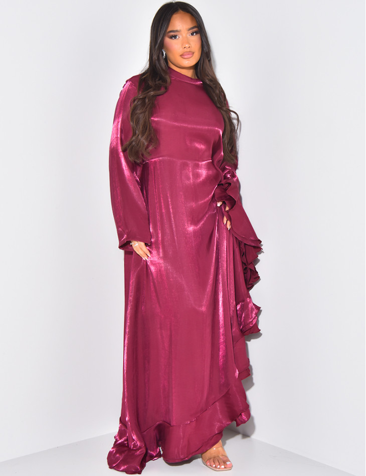 Langes, asymmetrisches Kleid zum Taillieren