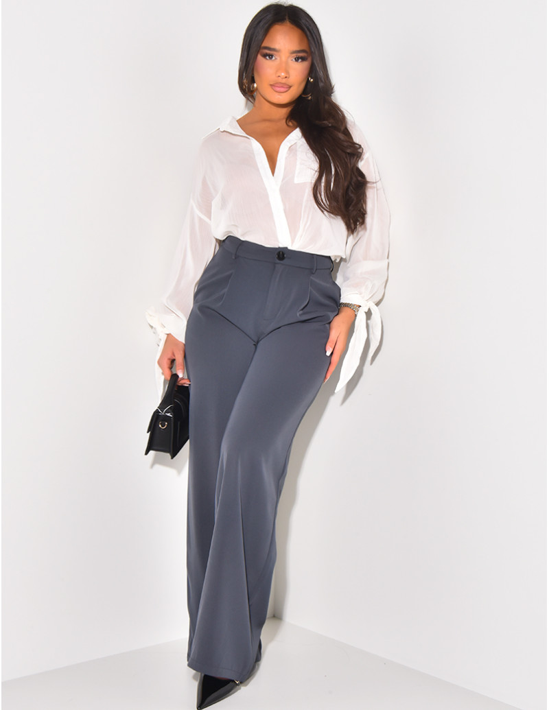 Weit geschnittene,...