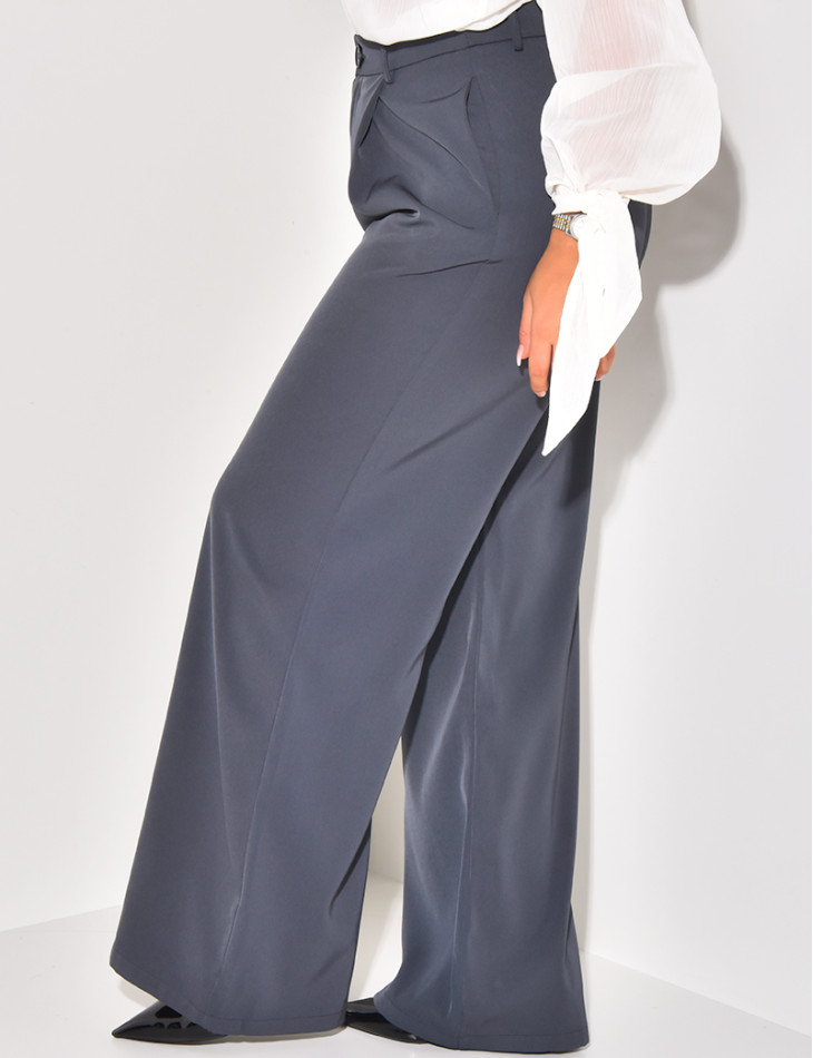 Wide-cut tailored trousers