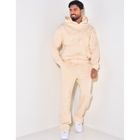 Set aus Sweatshirt und Jogginghose