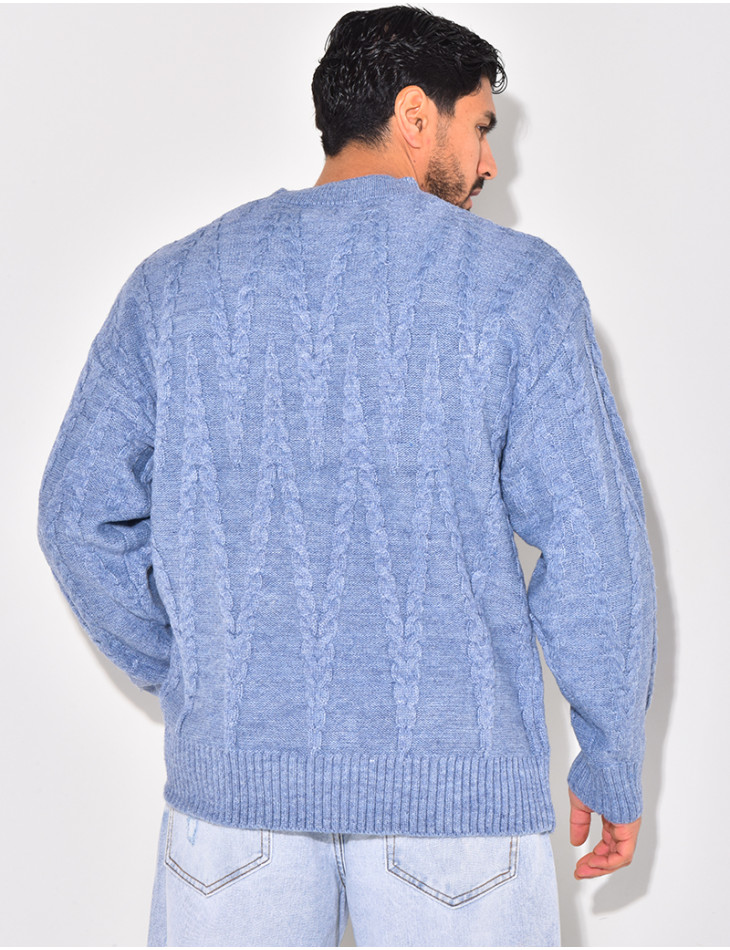 Pull en laine torsadé