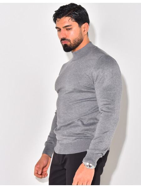 Pull fin à petit col