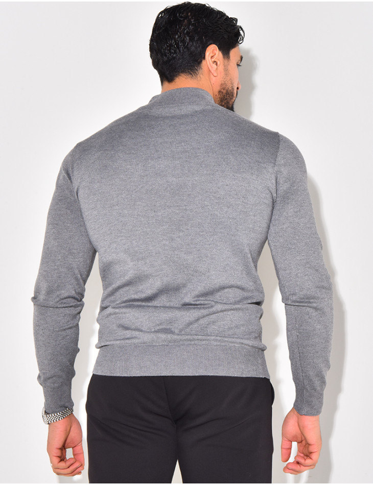 Pull fin à petit col