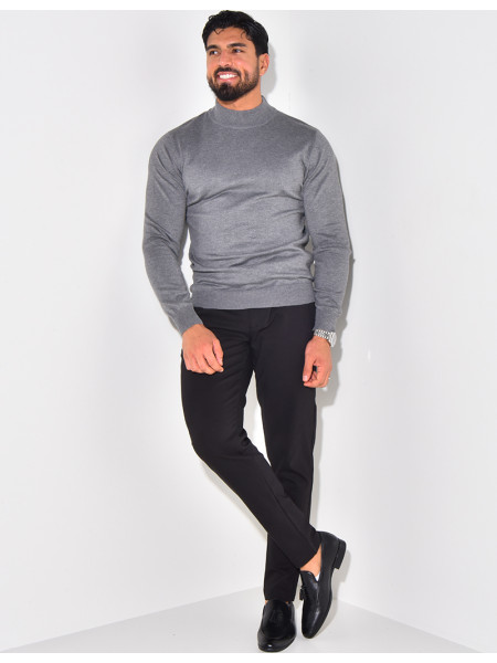 Pull fin à petit col