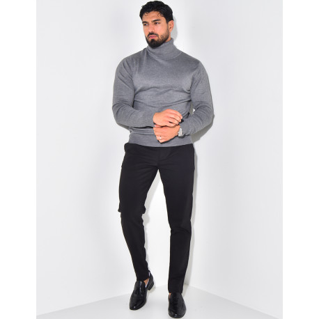 Pull fin col roulé