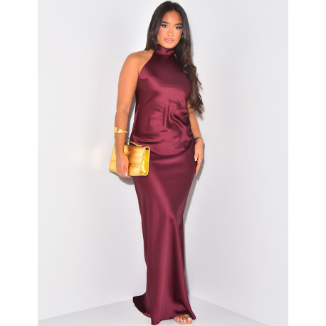 Langes rückenfreies Satinkleid