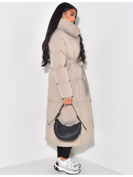 Lange, gesteppte Daunenjacke zum Binden