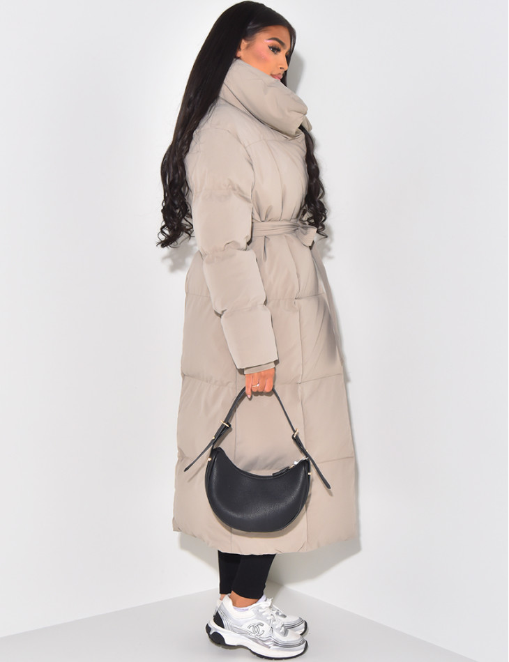 Lange, gesteppte Daunenjacke zum Binden