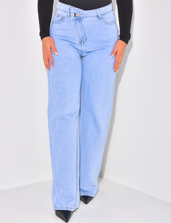 Jeans coupe droite à boutonnière croisée