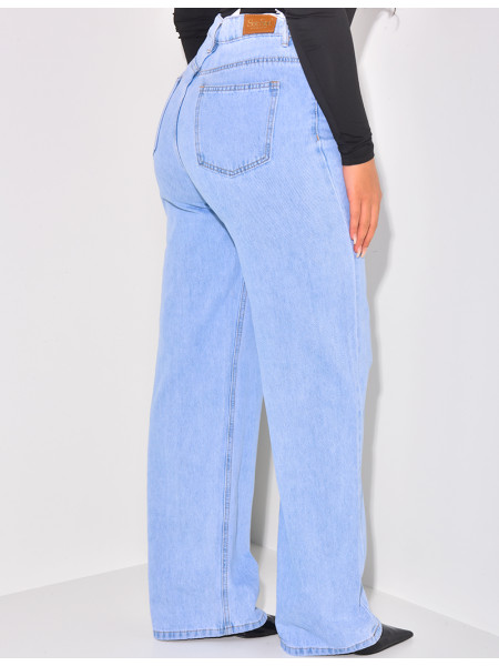 Jeans coupe droite à boutonnière croisée